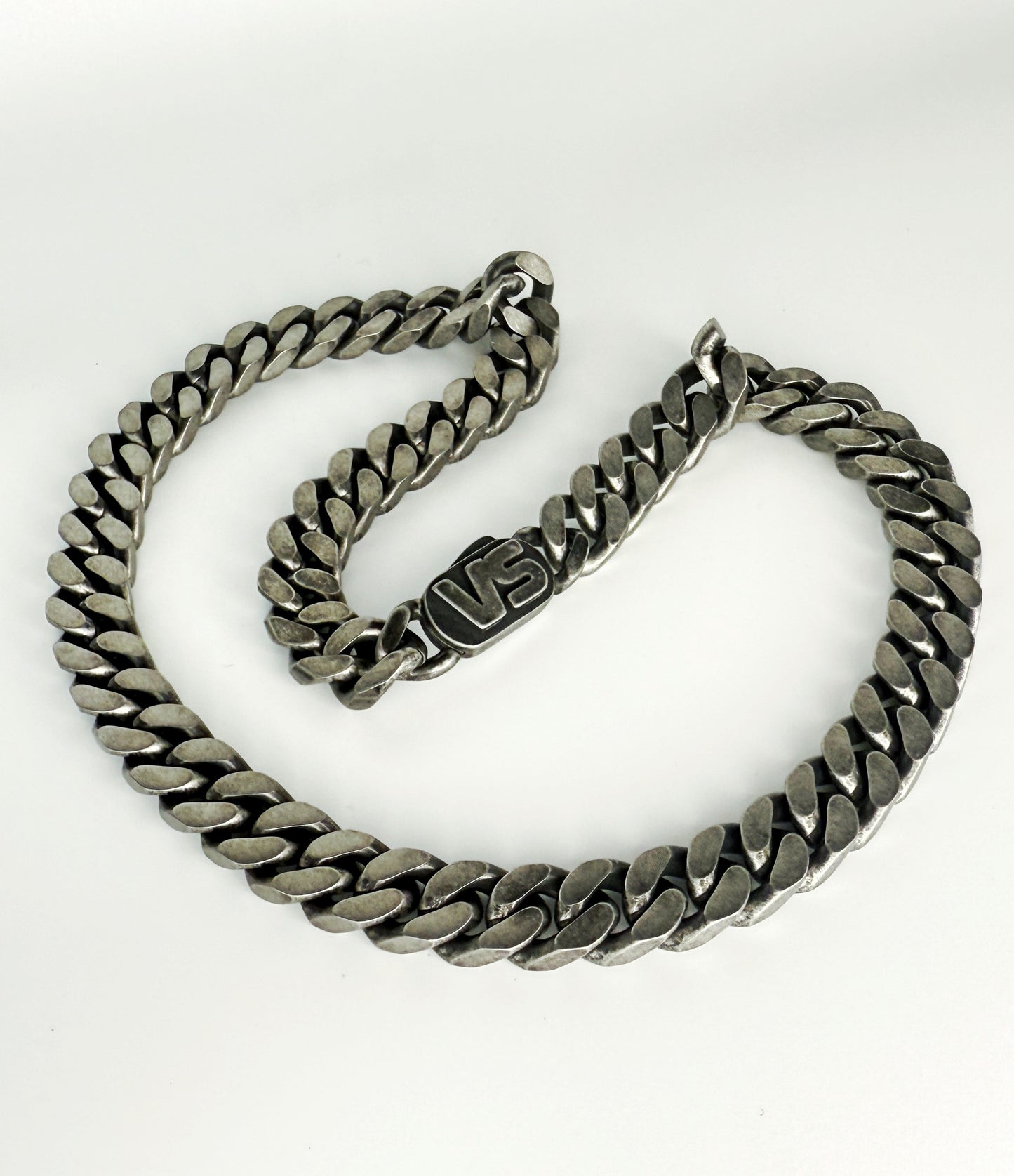 Roman Chain