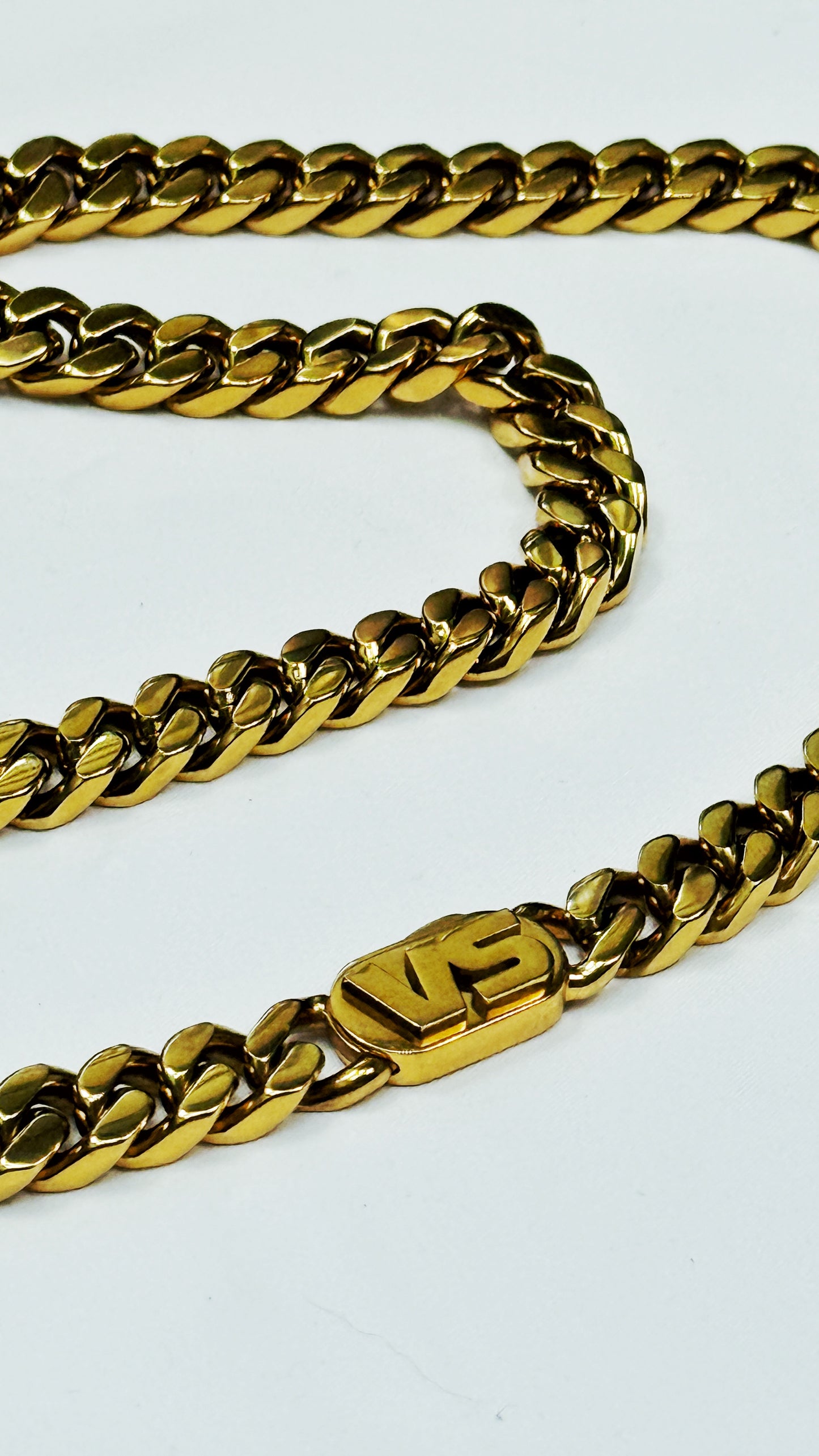 CONTRA NECKLACE