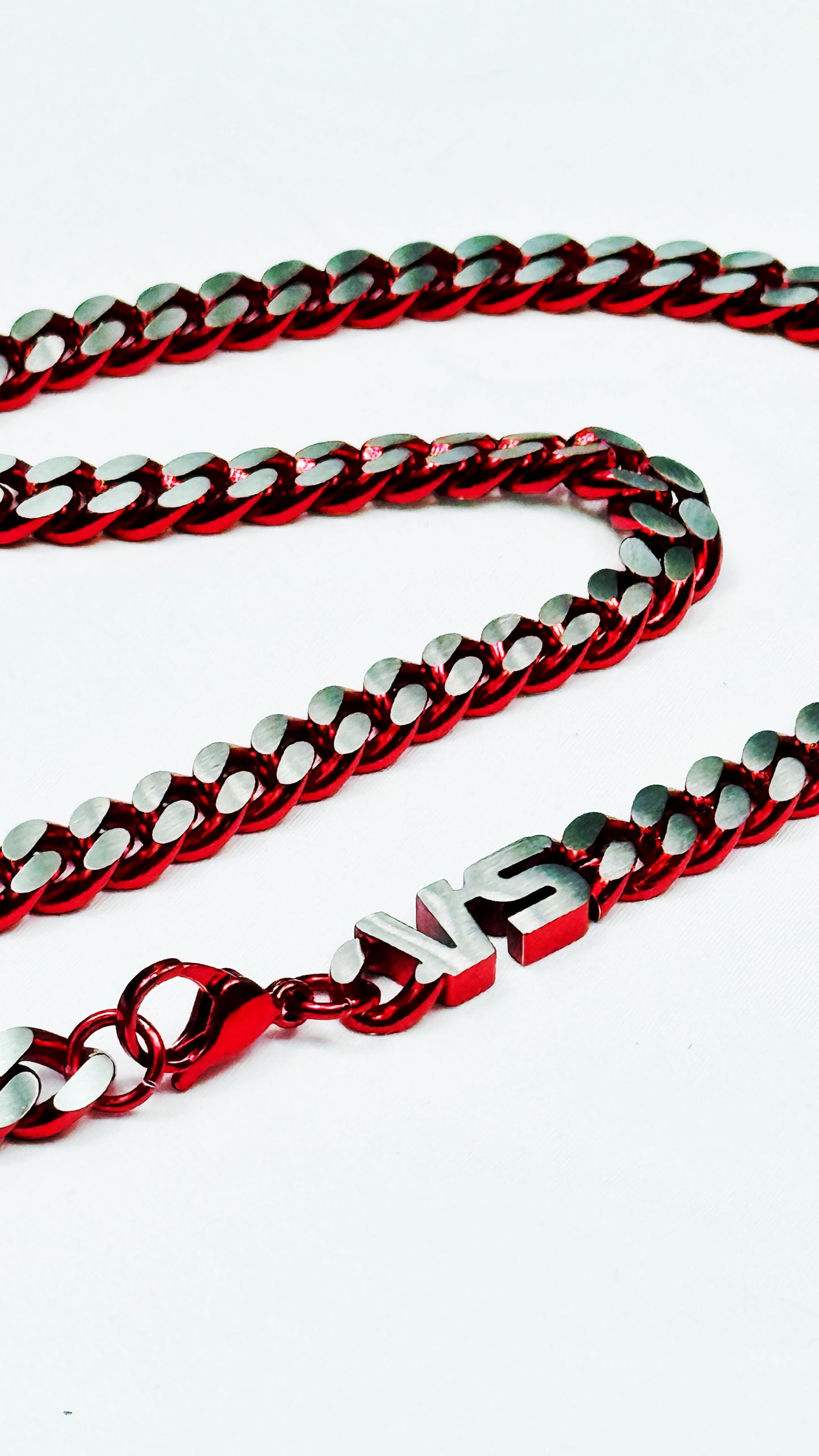 DUEL NECKLACE